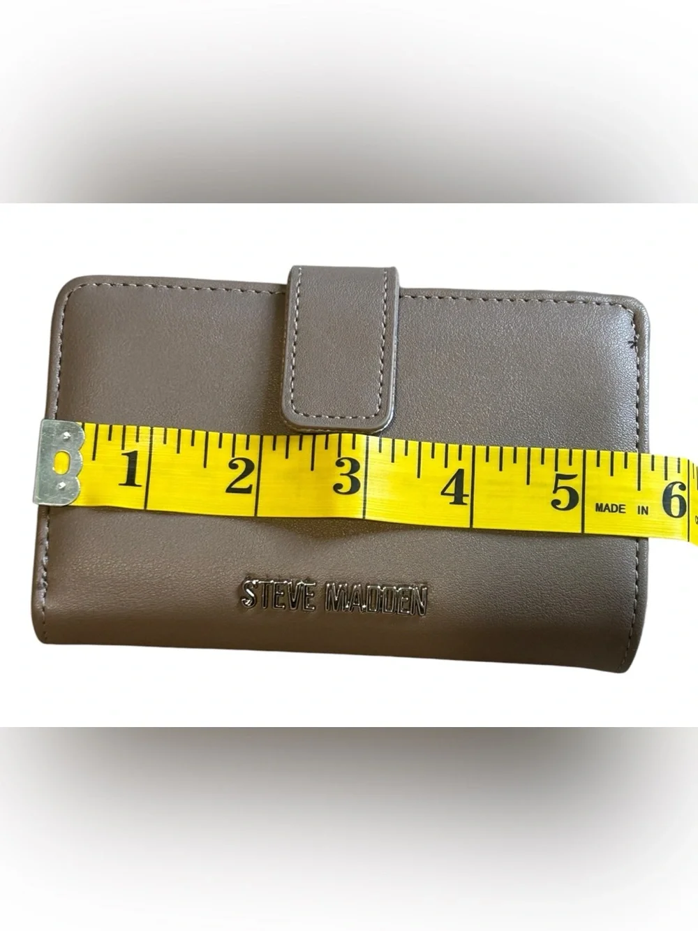 Steve Madden Taupe Bifold Wallet Organizer Zip Around Vegan Leather